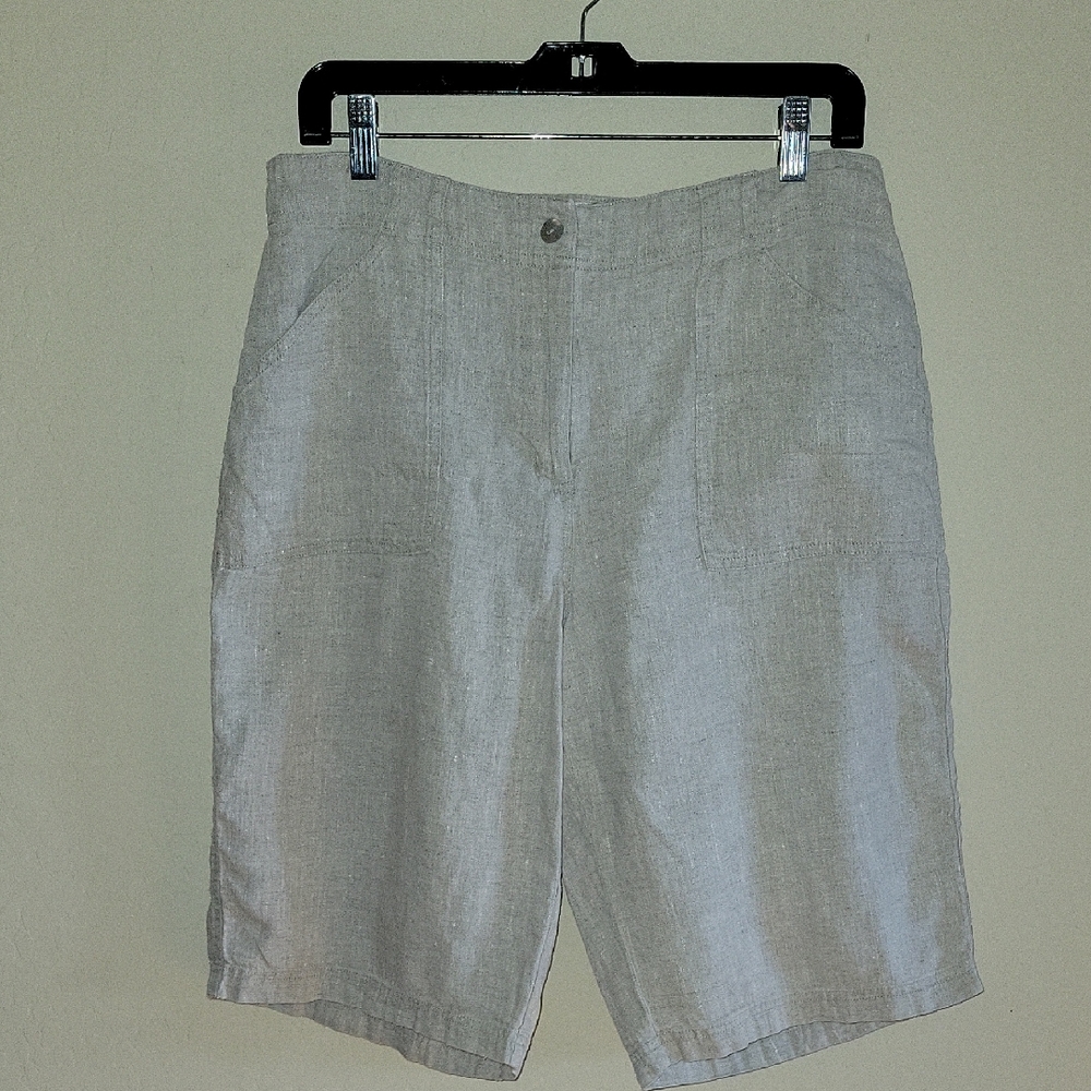 Chico's Light Tan 100% Linen Bermuda Shorts